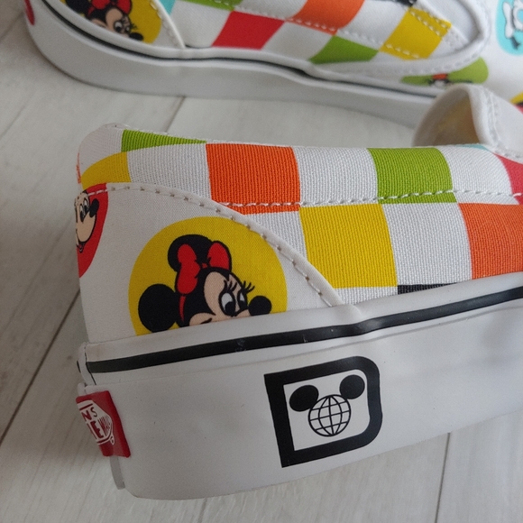 VANS x Disney NEW 50th Anniversary Character Button Slip On Shoes - Picture 5 of 11